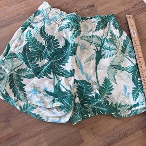H&M High Wasted Palm Shorts
